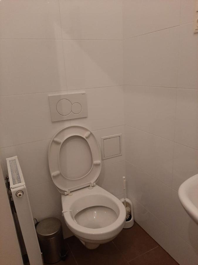 Niceapartmenthollergasse 8 Appartamento *